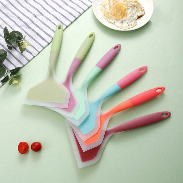 Wide silicone spatula for cooking; non-stick silicone pancake spatula; large fish turner