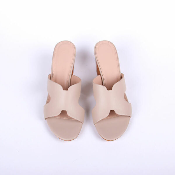 Women's sandals at wholesalesummer open-toe chunky summer Women's Customized Low Heel Shoes: Ideal for Any Occasion - Image 3