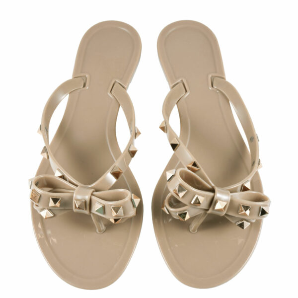 Fashionable women's shoes, summertime flat sandals, seductive and charming jelly sandals - Image 3