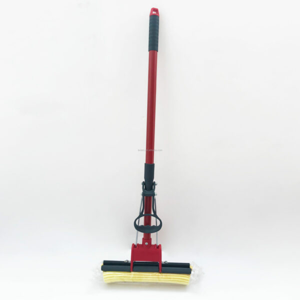 The kitchen and bathroom sponge mop with telescopic handle and super absorbent sponge head - Image 6