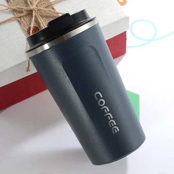 Double-walled insulated travel mug made of stainless steel for coffee - Image 5