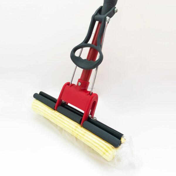 The kitchen and bathroom sponge mop with telescopic handle and super absorbent sponge head - Image 7