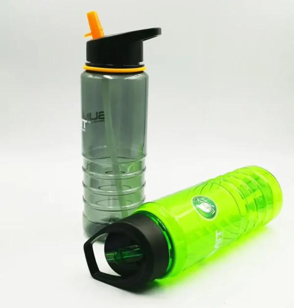 Custom logo straw bottle at a low cost for sports water bottle made of plastic - Image 2