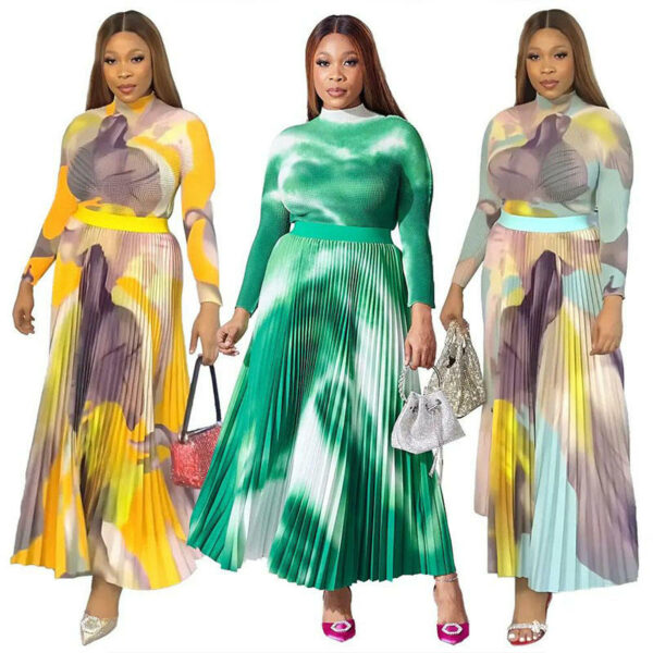 Current Style: Loose, colorful, tie-dyed, elegant, long sleeve top with waffle pleated long skirt set in enormous size.