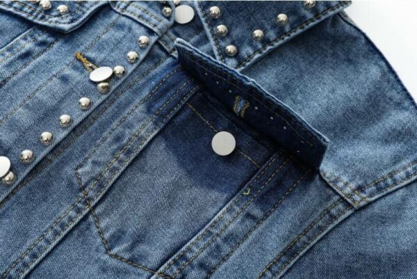 Women's Minimal Denim Coat Women's Pearl Loose New Denim Jacket for Spring and Autumn - Image 4