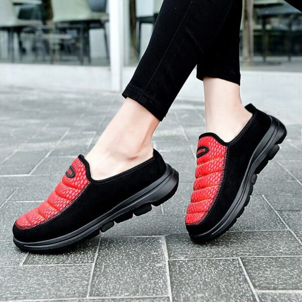 Brand-new, superior thick walking shoes Women's warm slippers for casual sports Warm and cozy family cotton shoes with non-slip soles