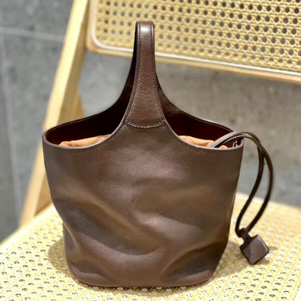 Women's bag with customizable logo, new style handbag Superior quality leather bucket bag with cowhide shoulder strap.