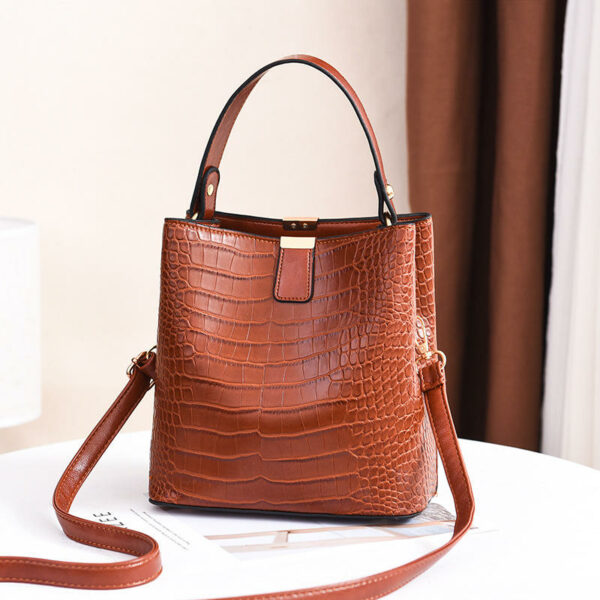 Fresh Arrivals: Fashion Designer Women Bucket Bags, Private Label, Wholesale, Trendy, Large Handbags for Ladies. - Image 5