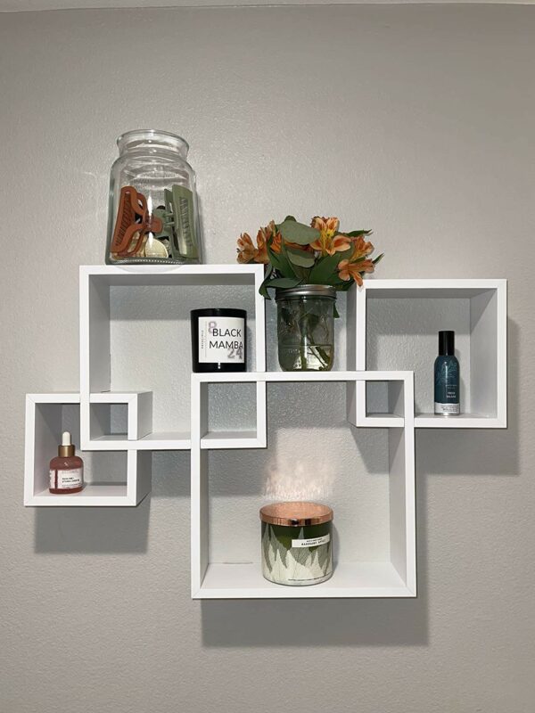 Floating wall shelves that are simple to build and appropriate for living rooms and bedrooms - Image 5