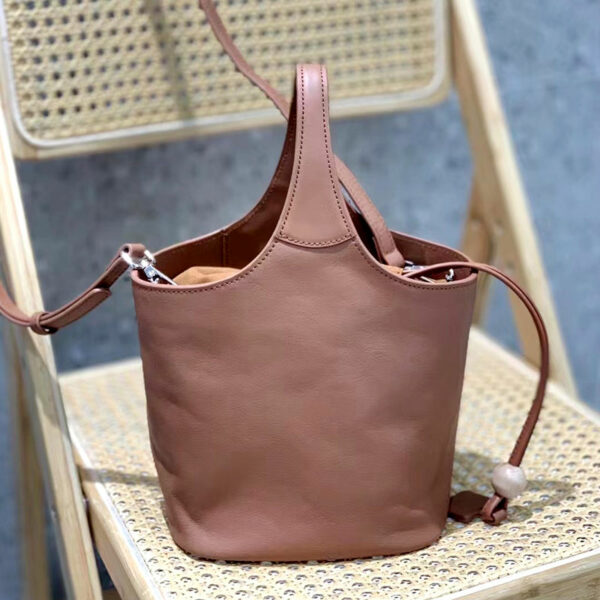 Women's bag with customizable logo, new style handbag Superior quality leather bucket bag with cowhide shoulder strap. - Image 6