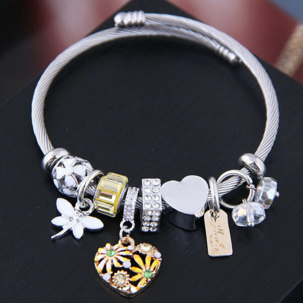 Hottest deal Girls' premium jewelry in the form of a stainless steel love flower crystal bead charm bracelet - Image 6