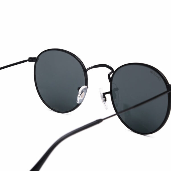 Designer sunglasses with a vintage round metal mirror that are fashionable - Image 6