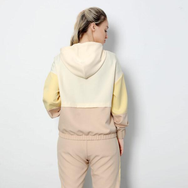 Hot direct factory sale Women's clothing sets made of four-sided stretch fabric in a casual, comfortable fit. - Image 7