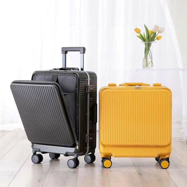 High-quality, low-quantity business travel luggage for men and women that fits in a suitcase and is secured 